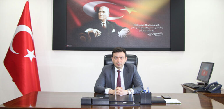 "Ne Kadar Övünsek Azdır" 4 “Ne Kadar Övünsek Azdır”
