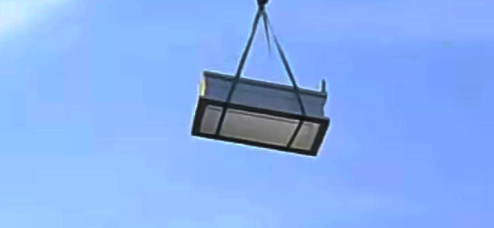 Gerede'de Havada Asılı Mezar Taşı Görüntüsü